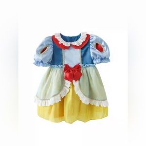 Toddler girl Snow White Halloween costume size 90 like new
